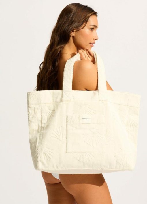 Chicfinity.shop4b48749d30 1